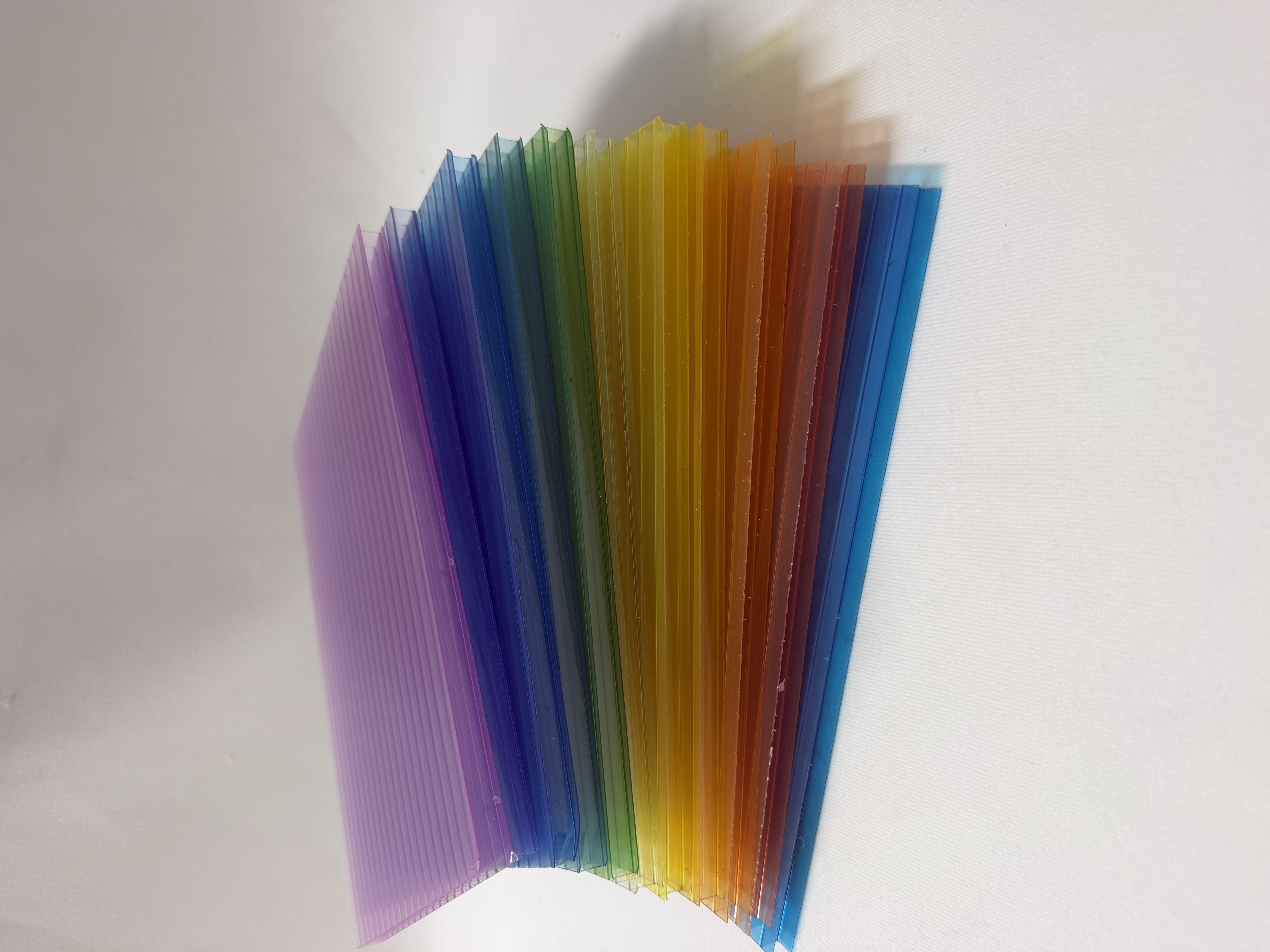 Multi Color Twin-Wall Polycarb...