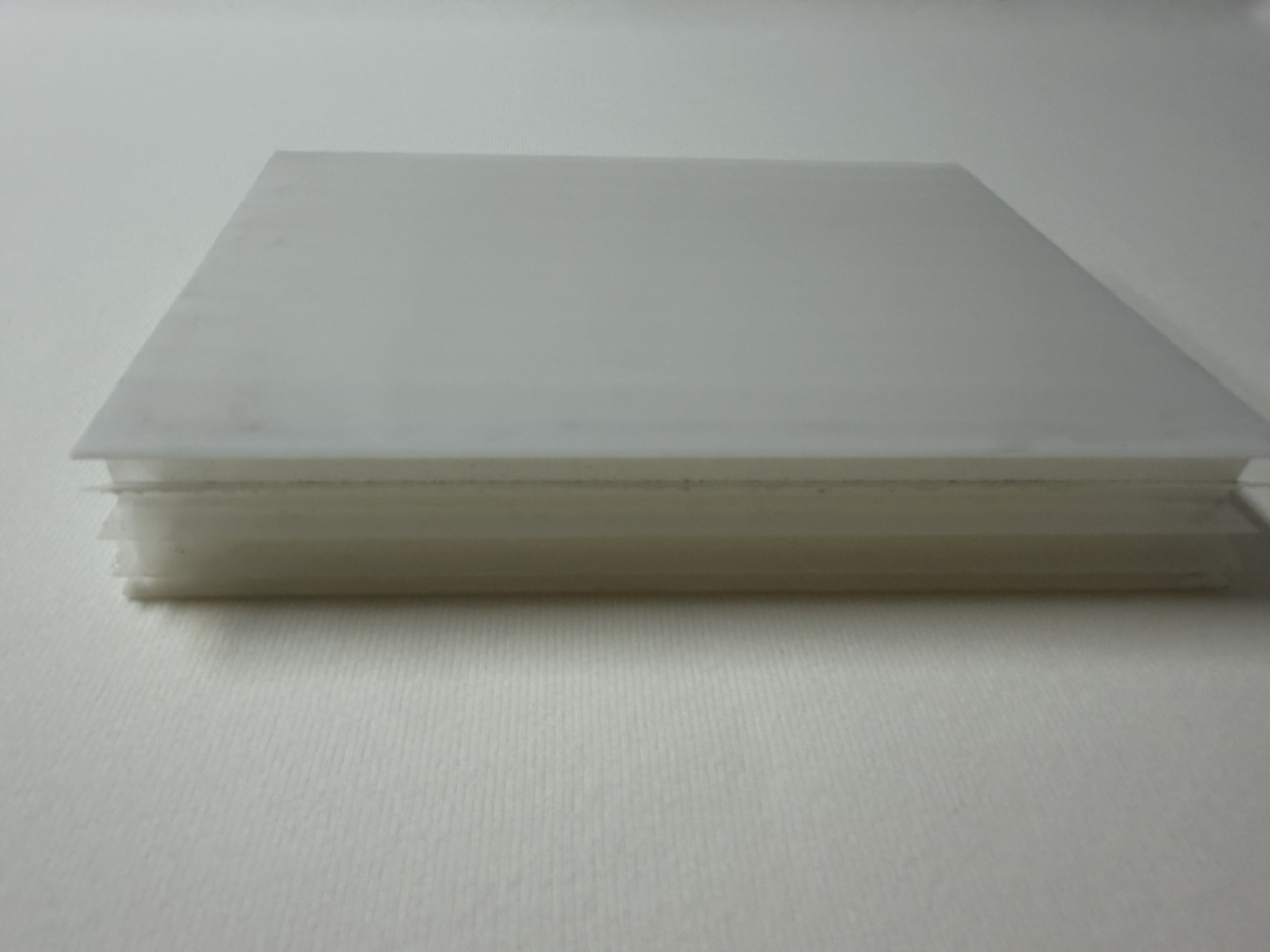 2.5mm Milky White Granular Pol...