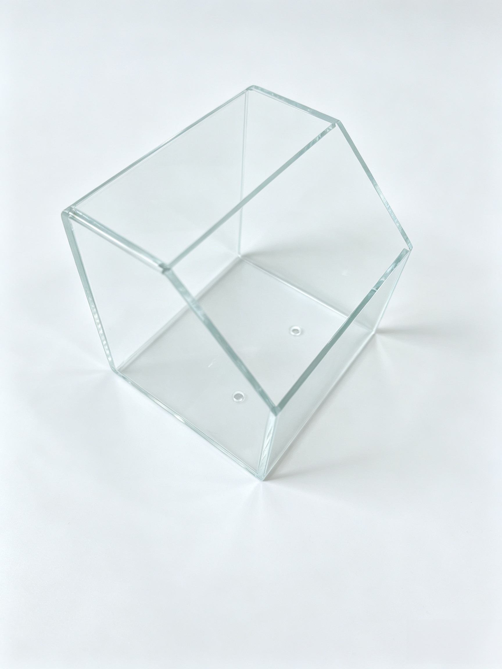 Clear Acrylic House-Shaped Sto...